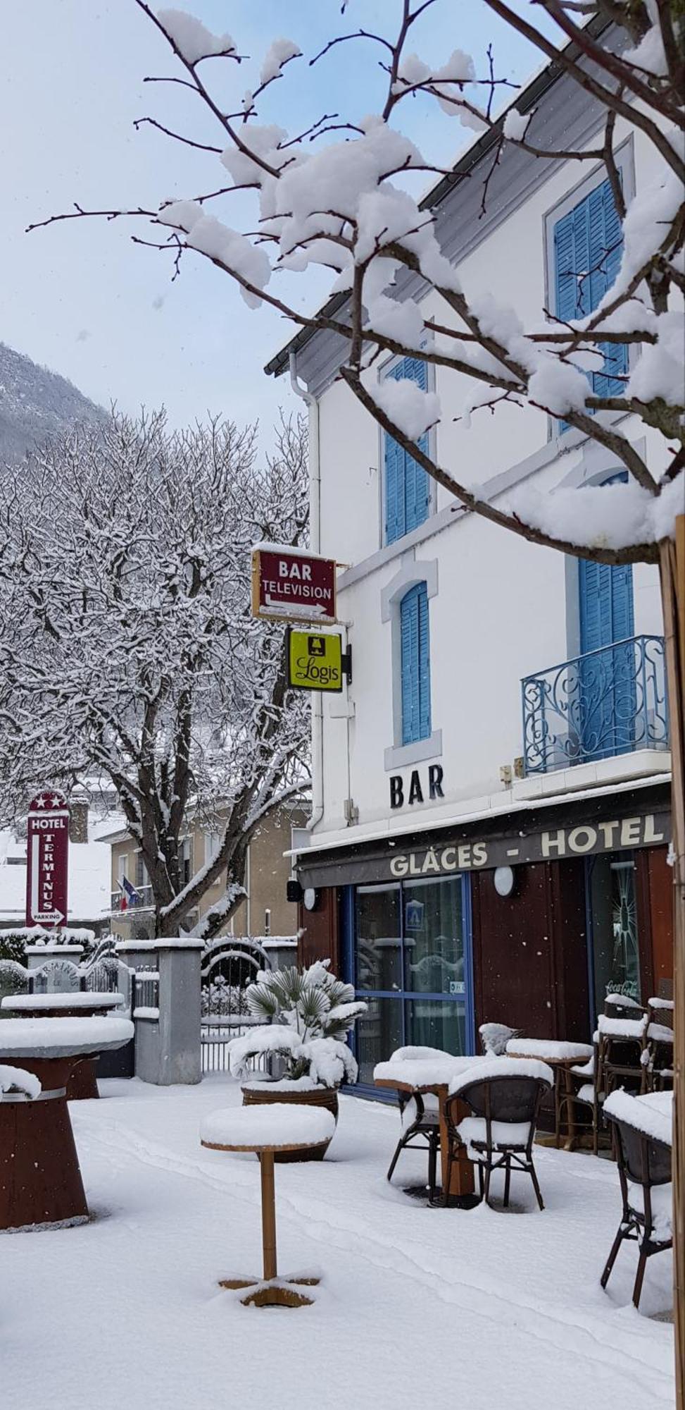 Hotel Terminus Luz-Saint-Sauveur Exterior photo